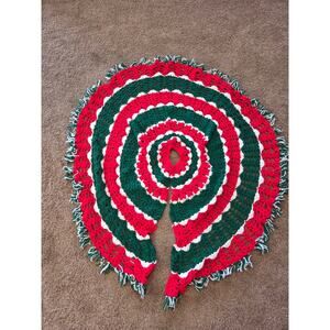 vintage hand crochet red green white holiday tree skirt tassel christmas grandma